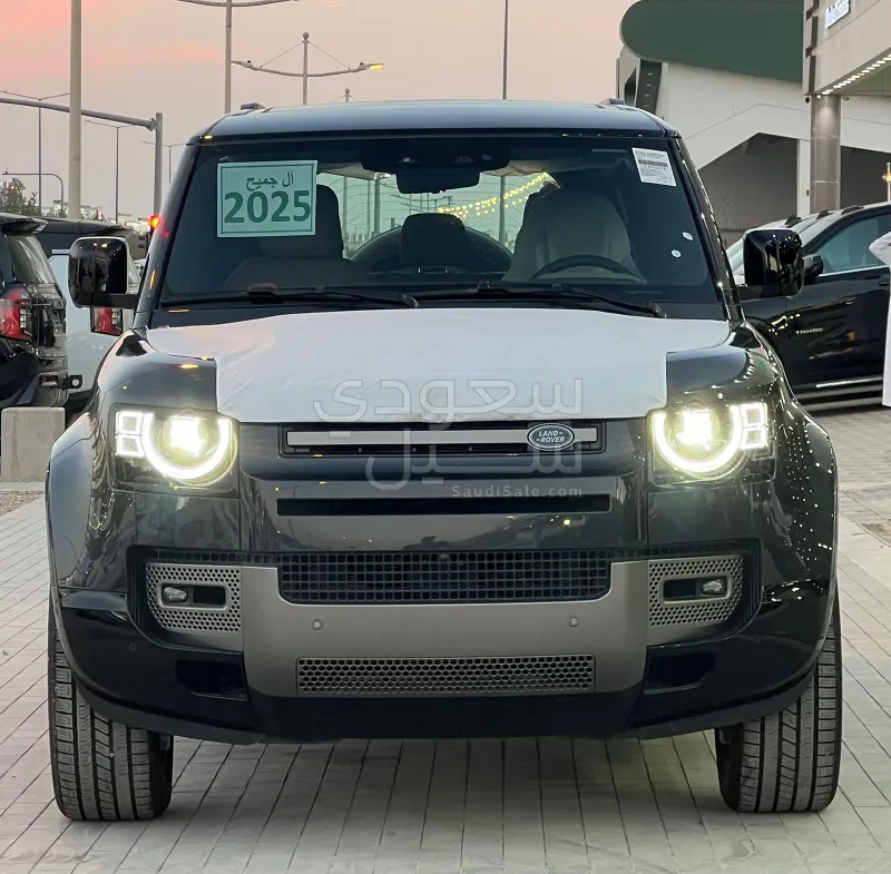 2025 لاند روفر ديفيندر اكس داينمك