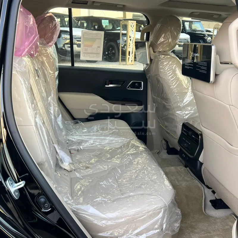 2026 تويوتا لاند كروزر جي اكس ار