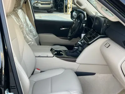 2026 تويوتا لاند كروزر جي اكس ار