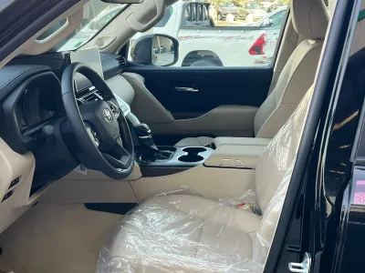 2026 تويوتا لاند كروزر جي اكس ار