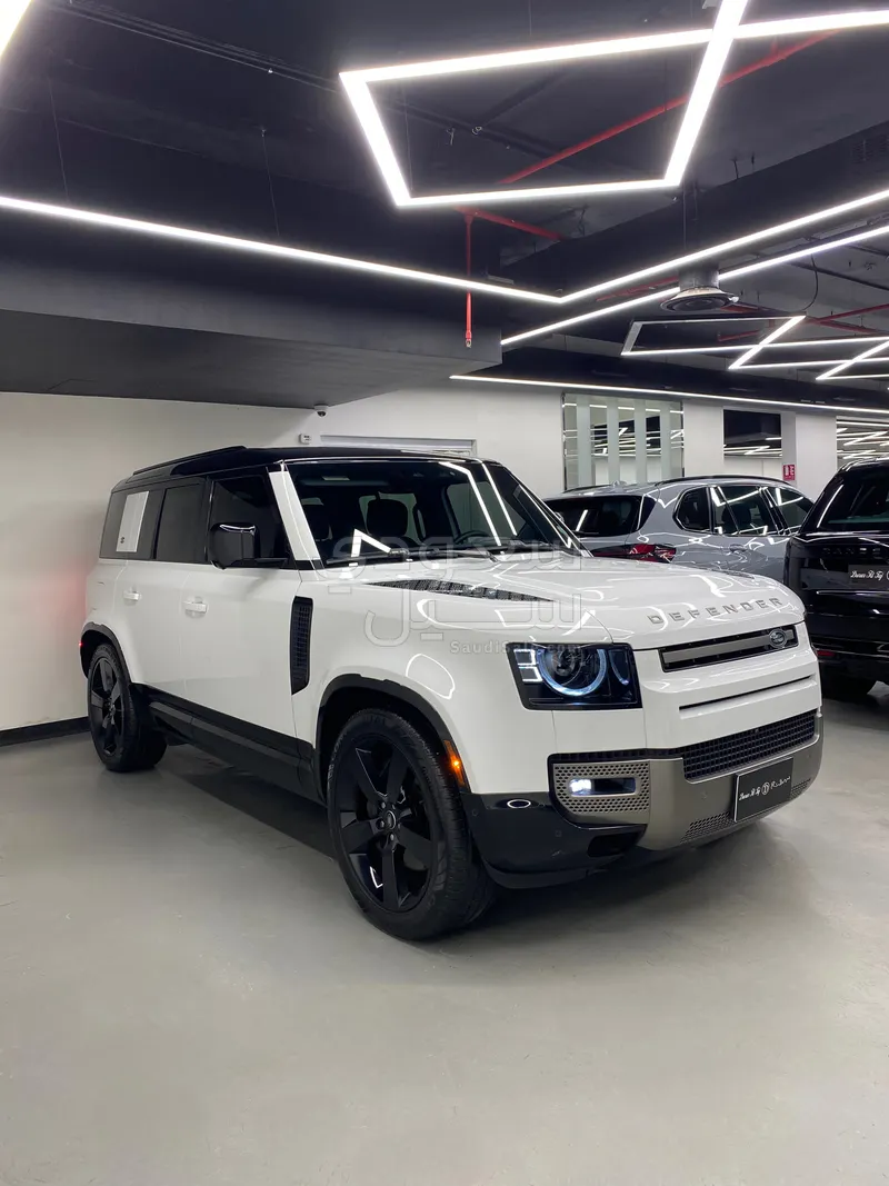 2024 Land Rover Defender 110