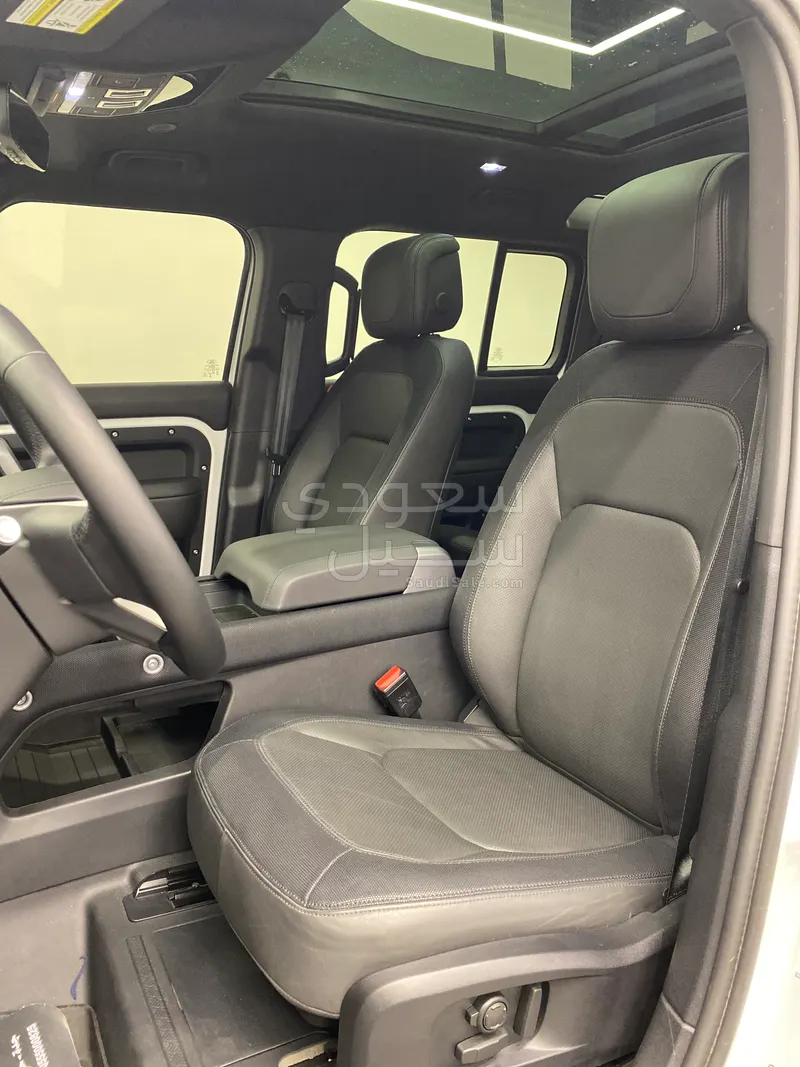 2024 Land Rover Defender 110