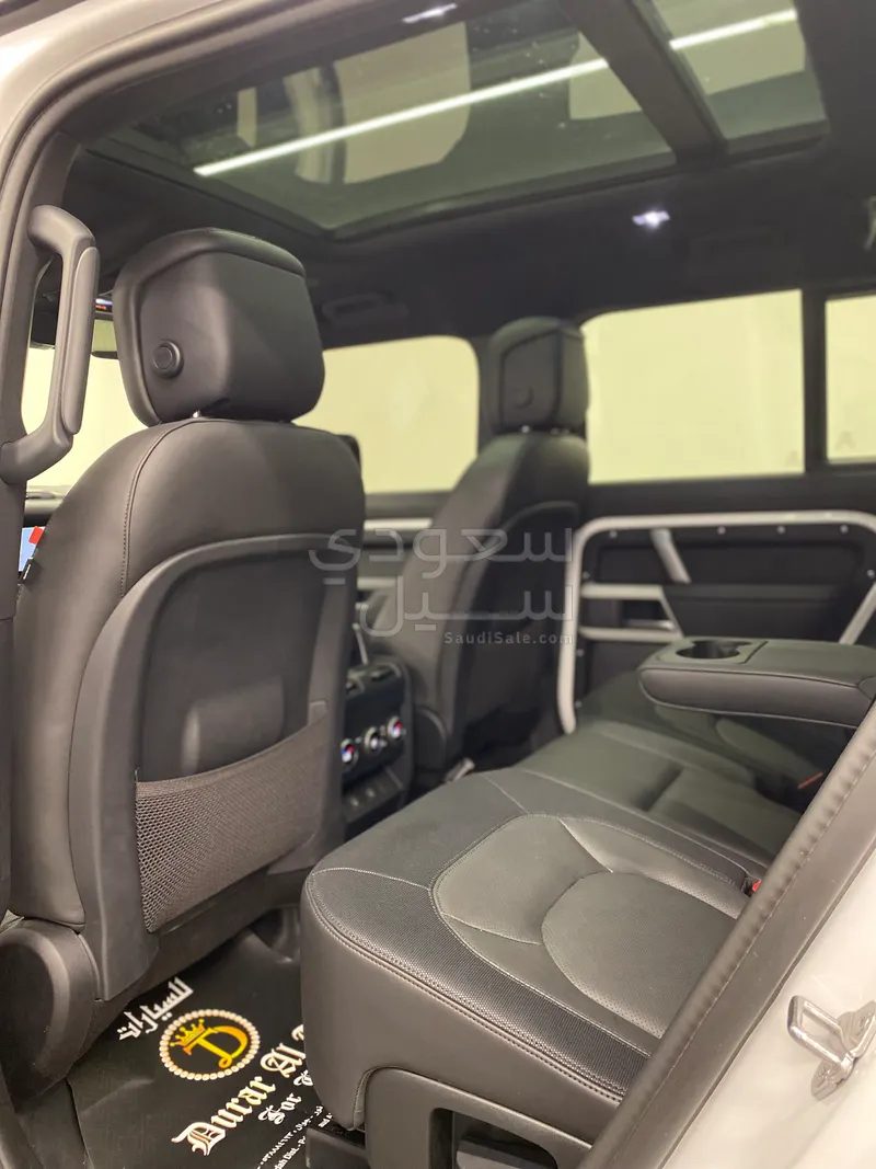 2024 Land Rover Defender 110