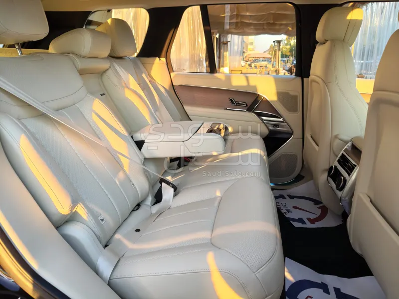 2025 Land Rover Range Rover HSE