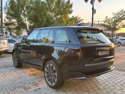 2025 Land Rover Range Rover HSE