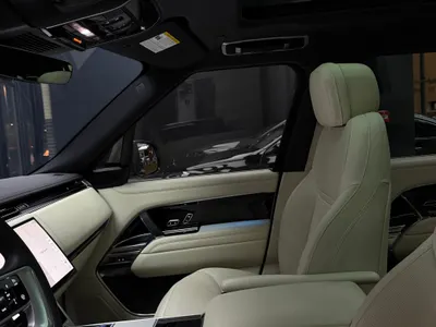 2024 لاند روفر رينج روفر فوج