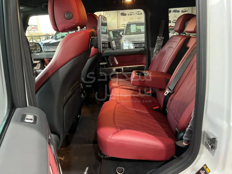 2025 مرسيدس - بنز جي 63 أي إم جي