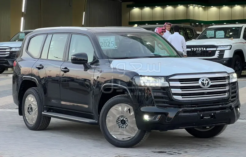 2025 تويوتا لاند كروزر جي اكس ار