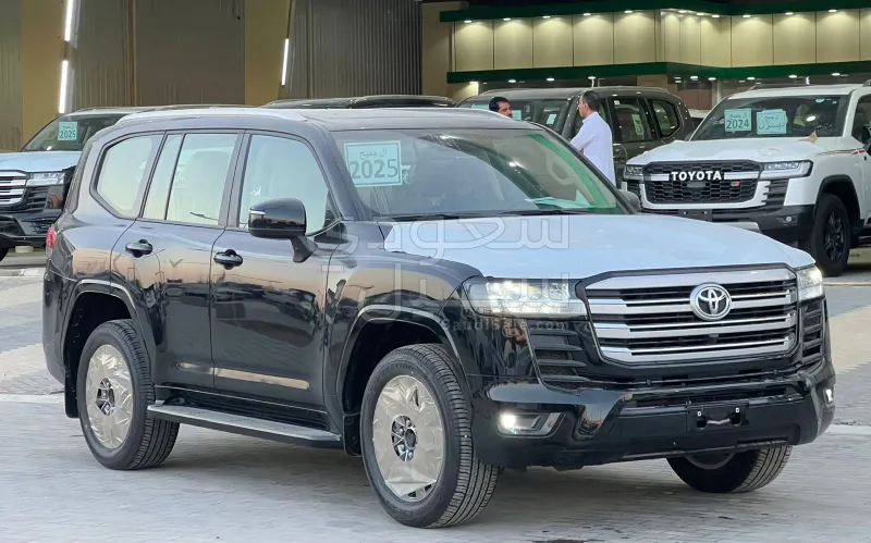 2025 تويوتا لاند كروزر جي اكس ار