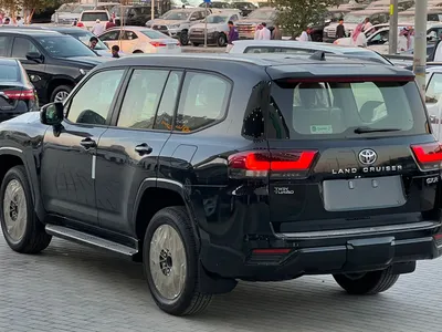 2025 تويوتا لاند كروزر جي اكس ار