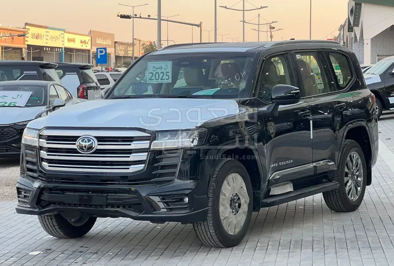 2025 تويوتا لاند كروزر جي اكس ار