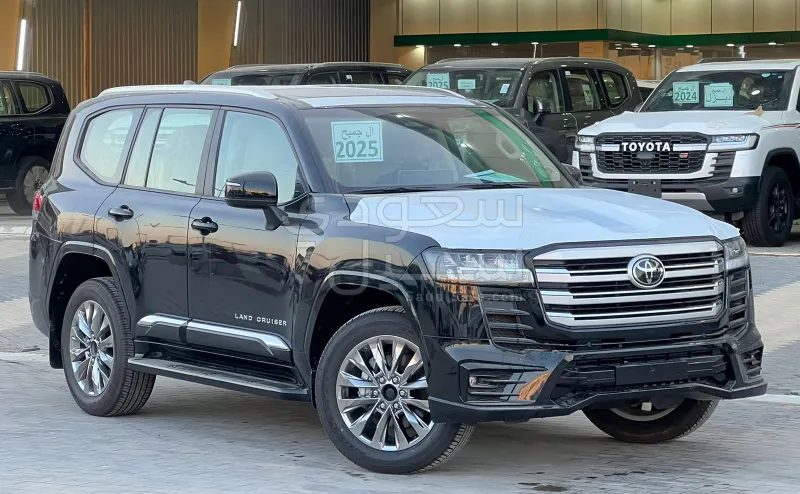 2025 تويوتا لاند كروزر جي اكس ار