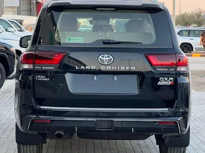 2025 تويوتا لاند كروزر جي اكس ار
