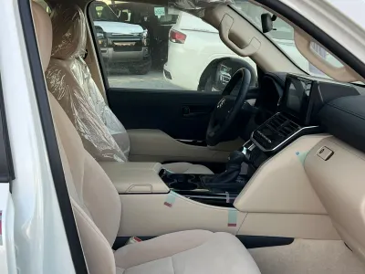 2025 تويوتا لاند كروزر جي اكس ار4