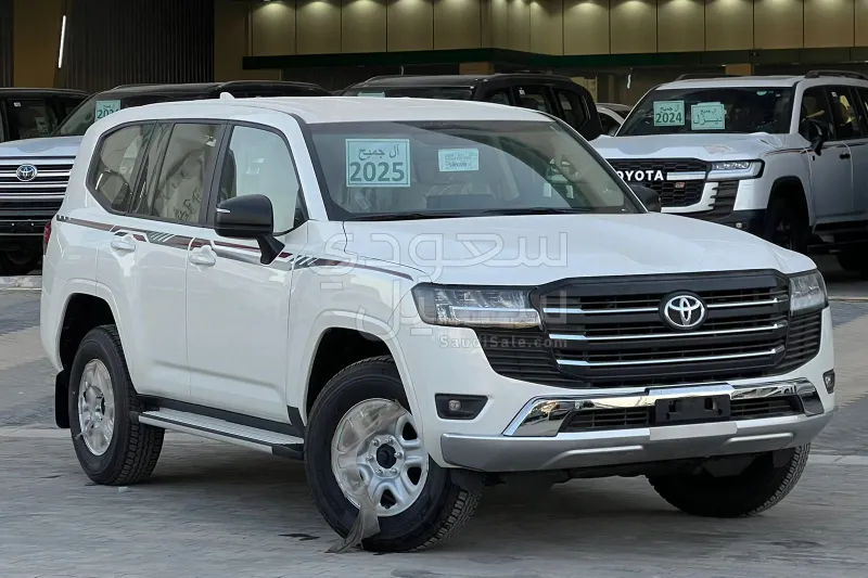 2025 تويوتا لاند كروزر جي اكس