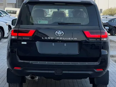 2025 تويوتا لاند كروزر جي اكس