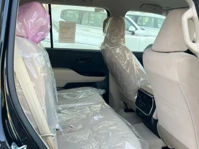 2025 تويوتا لاند كروزر جي اكس