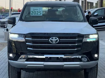 2025 تويوتا لاند كروزر جي اكس
