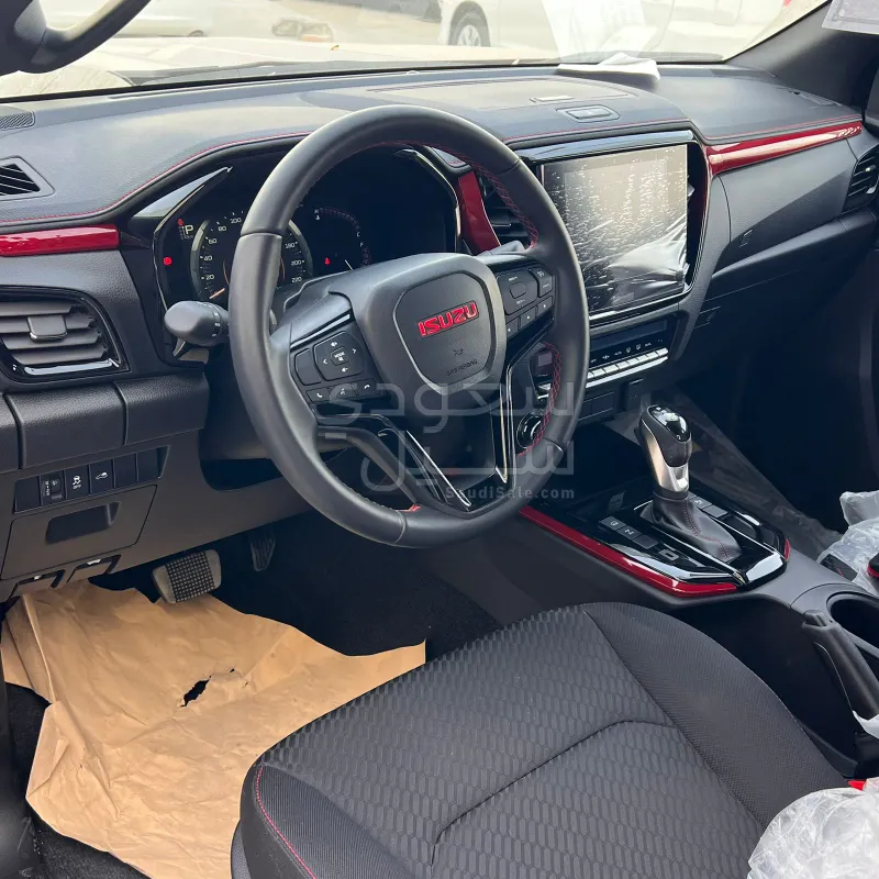 2026 ايسوزو بيكب غمارتين