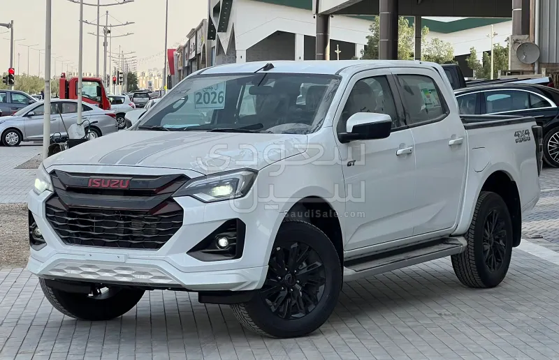 2026 ايسوزو بيكب غمارتين