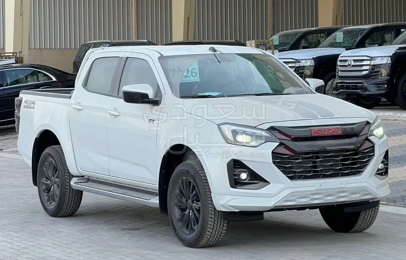 2026 ايسوزو بيكب غمارتين