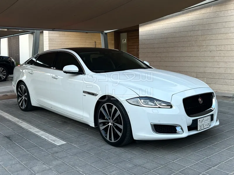 2019 جاكوار اكس جي ال بورتفوليو