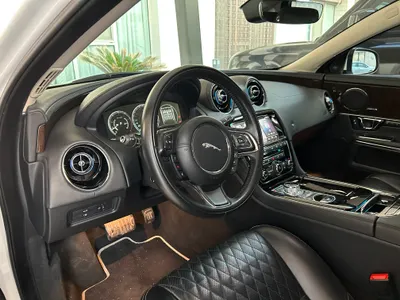 2019 جاكوار اكس جي ال بورتفوليو