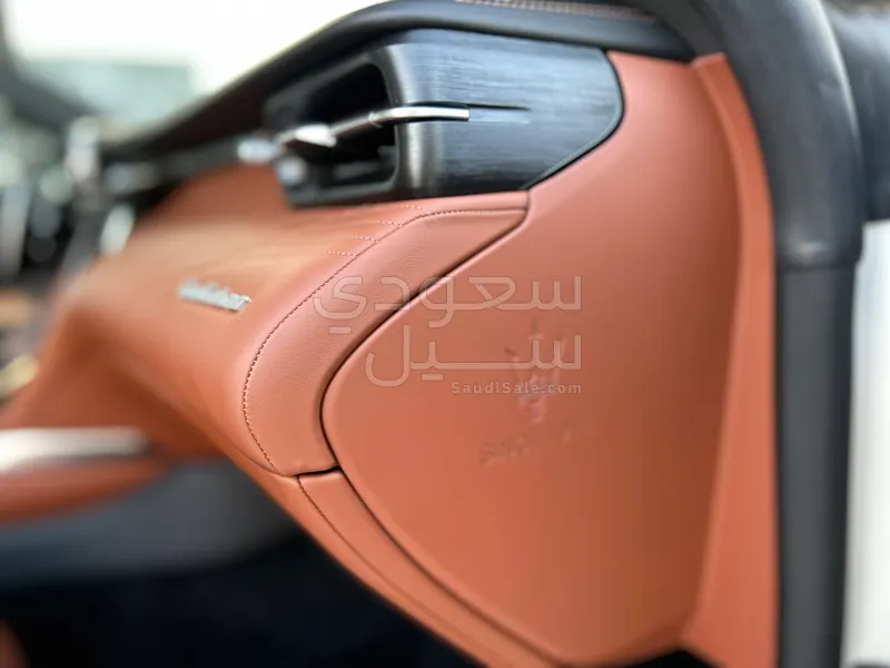 2024 مازيراتي جرانتوريزمو اس