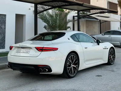 2024 مازيراتي جرانتوريزمو اس