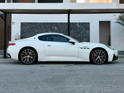 2024 مازيراتي جرانتوريزمو اس