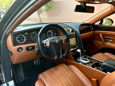 2015 بنتلي كونتيننتل فلاينج سبير