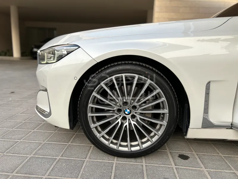 2022 بي ام دبليو الفئة السابعة 730 إل أي