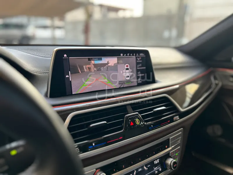 2022 بي ام دبليو الفئة السابعة 730 إل أي