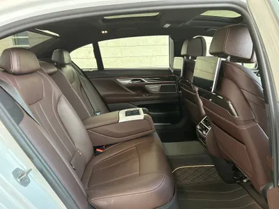 2022 بي ام دبليو الفئة السابعة 730 إل أي