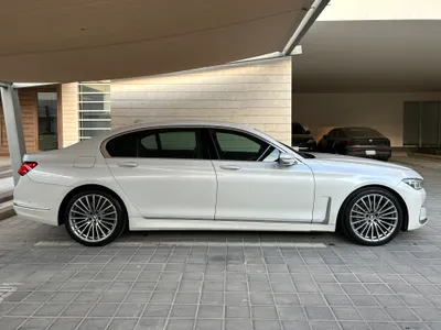 2022 بي ام دبليو الفئة السابعة 730 إل أي