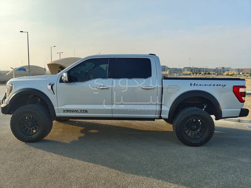 2021 فورد اف 150 سوبر تشارج