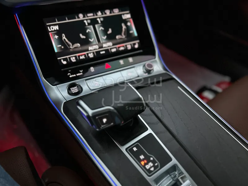 2023 اودي اي 7 55 تي اف اس اي