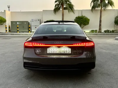 2023 اودي اي 7 55 تي اف اس اي