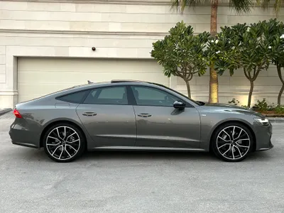 2023 اودي اي 7 55 تي اف اس اي