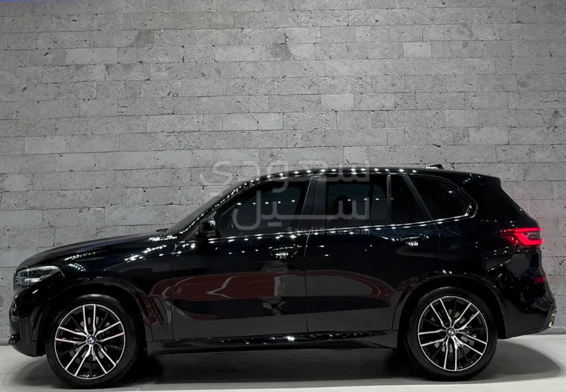 2019 بي ام دبليو الفئة اكس 5