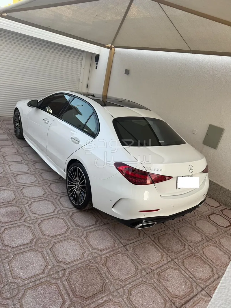 2023 مرسيدس - بنز سي 300