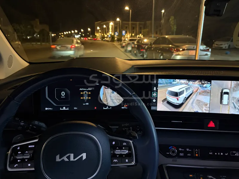 2025 كيا كارنفال