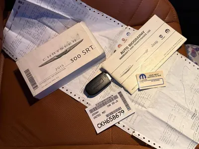 2016 كرايسلر 300 اس ار تي 8