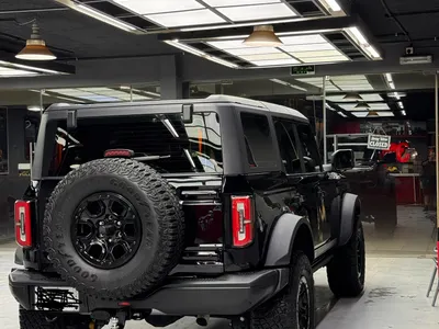 2021 فورد برونكو وايلد تراك