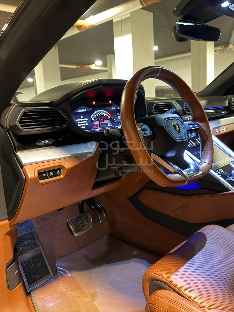 2020 لمبرجيني اوروس اس