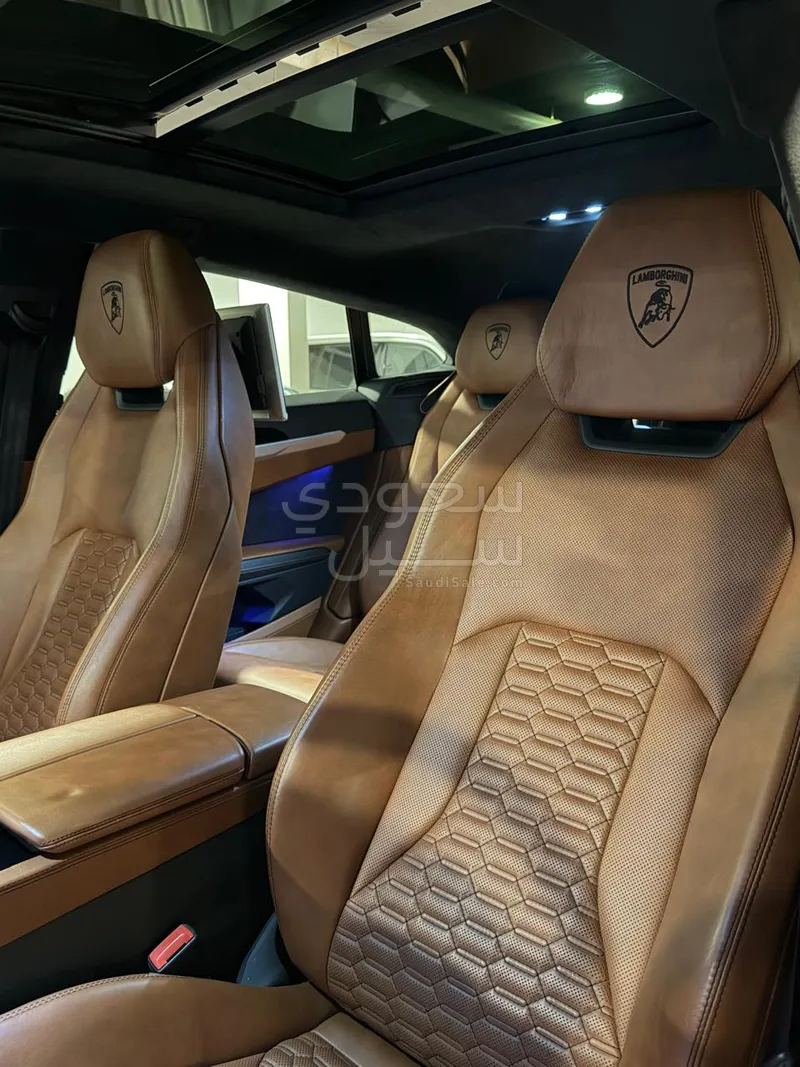 2020 لمبرجيني اوروس اس