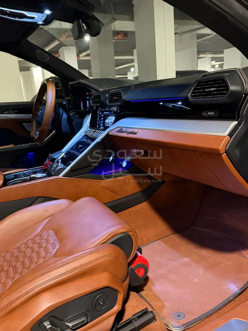 2020 لمبرجيني اوروس اس