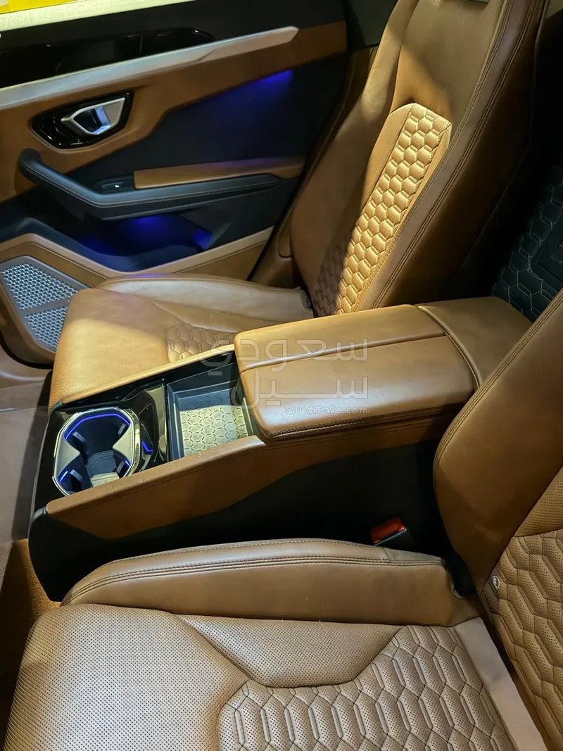 2020 لمبرجيني اوروس اس