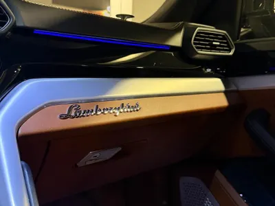 2020 لمبرجيني اوروس اس