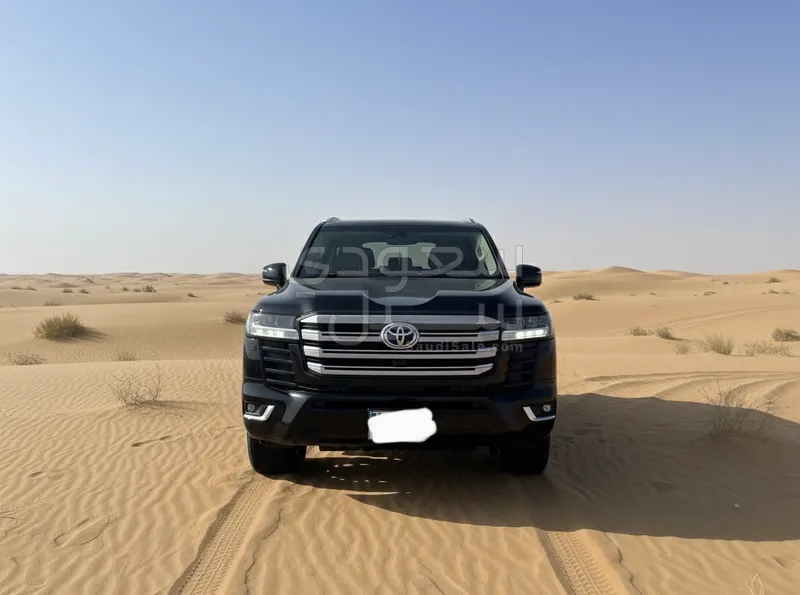 2024 تويوتا لاند كروزر جي اكس ار 3